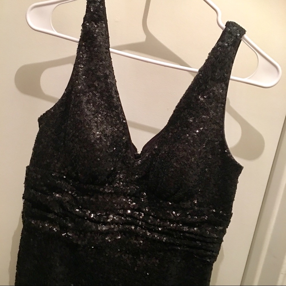 Eliza J Sequin V-Neck Sheath Cocktail Party Dress - Picture 5 of 8